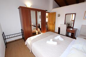 Holiday House San Pruti