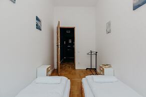 ShortStayPoland Grzybowska B16