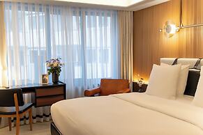 MUZE Hotel Düsseldorf - Handwritten Collection