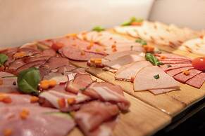 MUZE Hotel Düsseldorf - Handwritten Collection