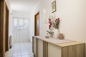 Modern 100m2 apt With the Terrace & Beautiful View