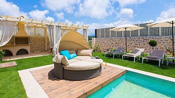 Blue Mare Villa in Rethimno Crete