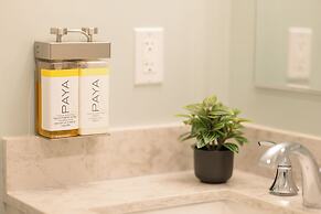 Inn At Moss Landing Point