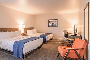 Inn At Moss Landing Point