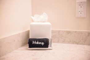 Inn At Moss Landing Point