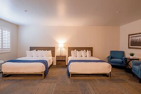 Inn At Moss Landing Point