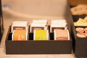 Inn At Moss Landing Point