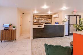 Inn At Moss Landing Point