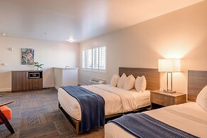 Inn At Moss Landing Point