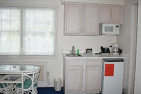 805 2 Bedroom Villa by RedAwning