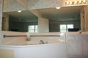 805 2 Bedroom Villa by RedAwning