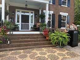 Boyd Harvey Main House And Carriage House 4 Bedroom Home by RedAwning