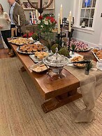 Boyd Harvey Main House And Carriage House 4 Bedroom Home by RedAwning