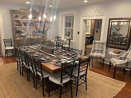 Boyd Harvey Main House And Carriage House 4 Bedroom Home by RedAwning