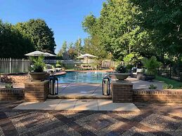 Boyd Harvey Main House And Carriage House 4 Bedroom Home by RedAwning