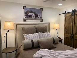 Boyd Harvey Main House And Carriage House 4 Bedroom Home by RedAwning