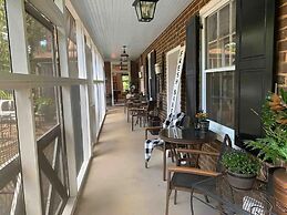 Boyd Harvey Main House And Carriage House 4 Bedroom Home by RedAwning