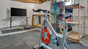 Oakley Square 3br Charmer - Total Walkability 3 Bedroom Home by RedAwn