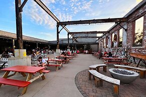 Oakley Square 3br Charmer - Total Walkability 3 Bedroom Home by RedAwn