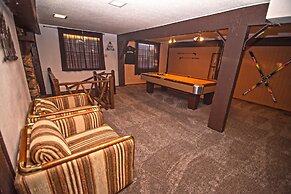 Huge Ruidoso W/ Game Room, Pool, 2 Balconies, 2 Kitchens - Sleeps 17!