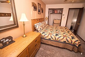 Huge Ruidoso W/ Game Room, Pool, 2 Balconies, 2 Kitchens - Sleeps 17!