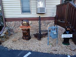 Huge Ruidoso W/ Game Room, Pool, 2 Balconies, 2 Kitchens - Sleeps 17!