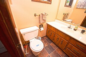 Huge Ruidoso W/ Game Room, Pool, 2 Balconies, 2 Kitchens - Sleeps 17!