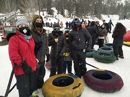 Huge Ruidoso W/ Game Room, Pool, 2 Balconies, 2 Kitchens - Sleeps 17!