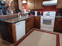 Huge Ruidoso W/ Game Room, Pool, 2 Balconies, 2 Kitchens - Sleeps 17!