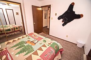 Huge Ruidoso W/ Game Room, Pool, 2 Balconies, 2 Kitchens - Sleeps 17!