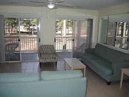 Golf Course View Condo 3005m With Outdoor Pool in Brunswick Plantation