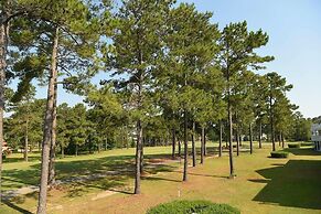 Golf Course View Condo 3005m With Outdoor Pool in Brunswick Plantation