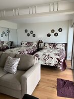 Ilikai Tower 1113 - Fully furnished condo with free wifi by RedAwning