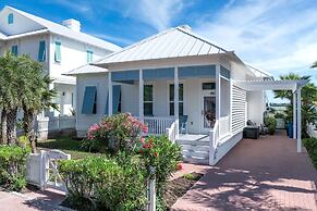 Anchors Aweigh 3 Bedroom Cottage by RedAwning