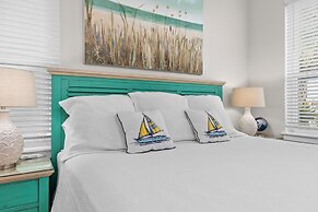 Anchors Aweigh 3 Bedroom Cottage by RedAwning