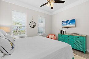 Anchors Aweigh 3 Bedroom Cottage by RedAwning