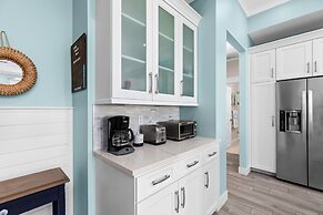 Anchors Aweigh 3 Bedroom Cottage by RedAwning