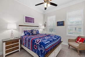 Anchors Aweigh 3 Bedroom Cottage by RedAwning