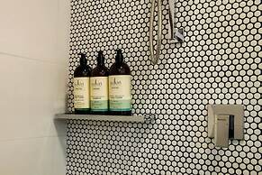 Waratah Up Douro - Your Innkeeper Mudgee