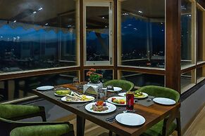 Sumitel Vista 800m from Mall Road