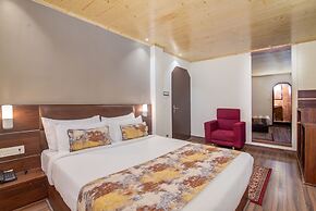 Sumitel Vista 800m from Mall Road