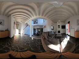 Terra Divina Damnoni