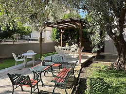 Room-beautiful Bedroom for 4 People in L