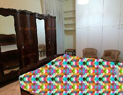 Rent Rooms in Nola na