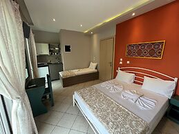 Room in Studio - Beautiful Room for 3 People in Limenaria, Only Five M