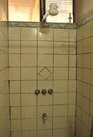 Triple Basic Room With Shared Areas and Shared Bathroom