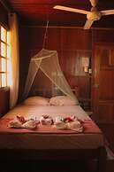 Las Ballenas Quadruple Room With Double and Bunk bed