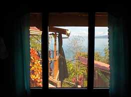 Double Room With Bathroom and Partial View to the Beach