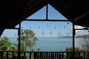 Double Room With Bathroom and Partial View to the Beach