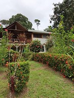 Beautiful House With Panoramic View of the bay and Gardens